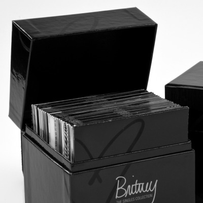 Britney-spears-hinged-paper-set-up-box-1